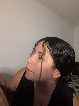 Snapshot of FerLondon55 chatting on 02-22-26, 05:40 FerLondon55 online show from 02-22-26, 05:40