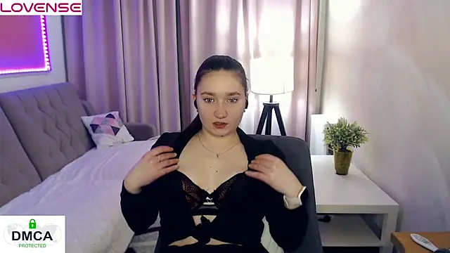 Snapshot of Sparkling_Starlet67 chatting on 02-23-26, 01:52 Sparkling Starlet67 online show from 02-23-26, 01:52