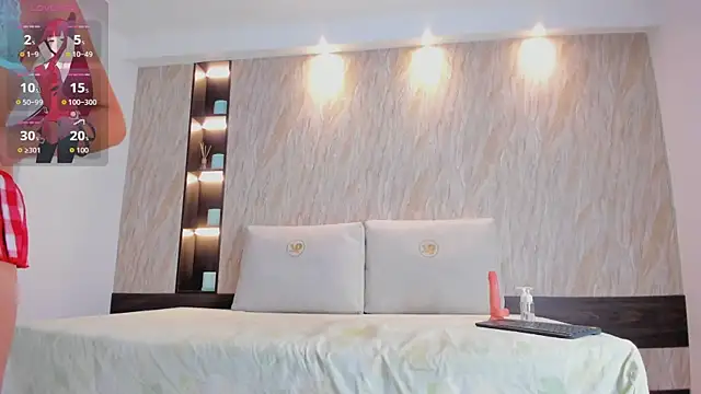 Snapshot of alina_hart chatting on 02-25-26, 03:27 alina hart online show from 02-25-26, 03:27