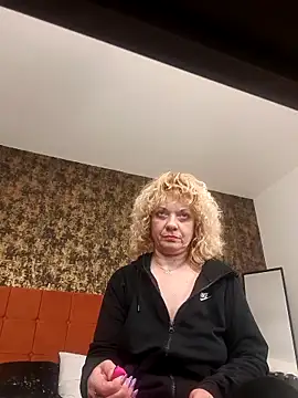 LaireeFelini online show from 02-18-26, 07:54