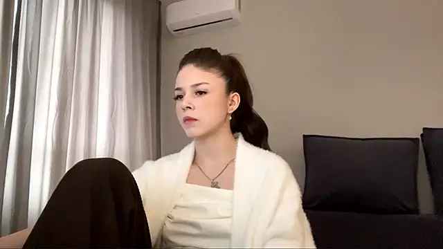 Snapshot of adelecloud chatting on 02-20-26, 08:38 adelecloud online show from 02-20-26, 08:38