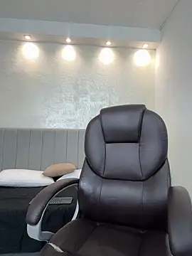 Snapshot of evans_campbell1 chatting on 02-23-26, 12:19 evans campbell1 online show from 02-23-26, 12:19