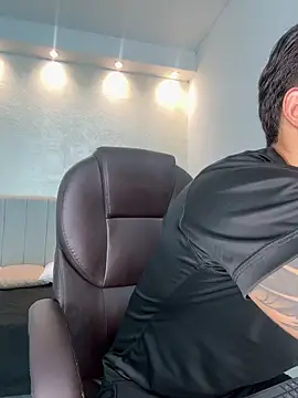 Snapshot of evans_campbell1 chatting on 02-28-26, 11:39 evans campbell1 online show from 02-28-26, 11:39