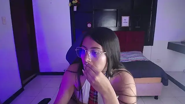 Sweett liia  online show from 04-13-26, 07:41