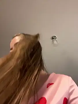 clarabarness15 online show from 02-28-26, 05:41