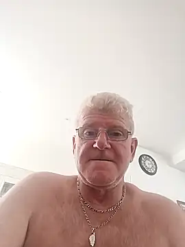 Snapshot of olivbisoumis chatting on 02-19-26, 01:29 olivbisoumis online show from 02-19-26, 01:29