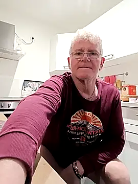 Snapshot of olivbisoumis chatting on 03-01-26, 06:37 olivbisoumis online show from 03-01-26, 06:37