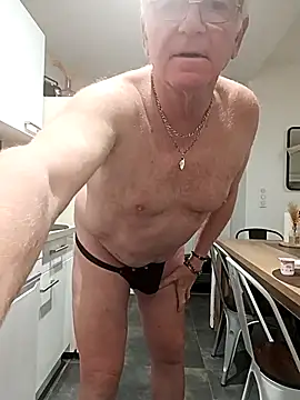 olivbisoumis online show from 04-11-26, 04:39