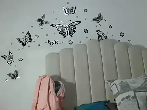 Snapshot of MaferNaughty4U chatting on 02-19-26, 12:56 MaferNaughty4U online show from 02-19-26, 12:56