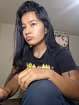 Snapshot of Miiia_a chatting on 02-25-26, 05:22 Miiia a online show from 02-25-26, 05:22