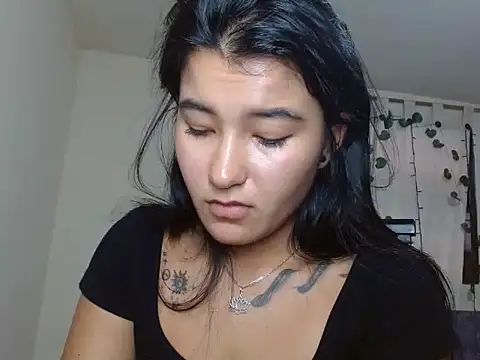 Snapshot of Miiia_a chatting on 03-01-26, 09:17 Miiia a online show from 03-01-26, 09:17