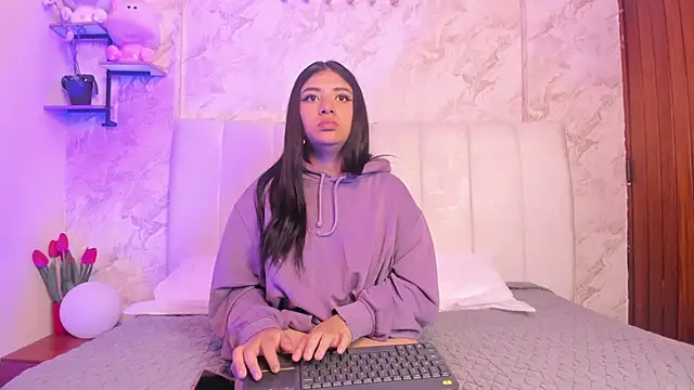 Snapshot of KaileeRoss chatting on 02-22-26, 07:34 KaileeRoss online show from 02-22-26, 07:34