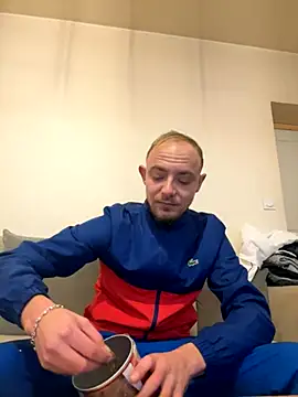 Crevette311 online show from 11-27-25, 10:39