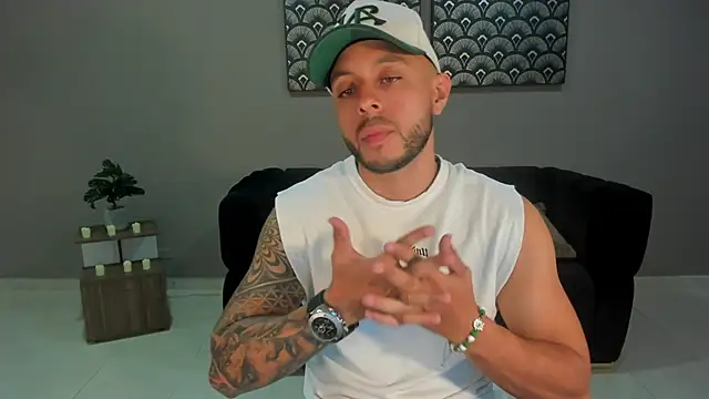 Snapshot of Daniel_kingx chatting on 02-18-26, 01:07 Daniel kingx online show from 02-18-26, 01:07