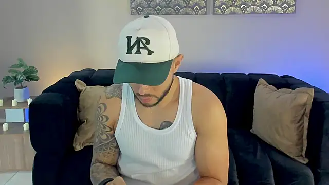 Snapshot of Daniel_kingx chatting on 02-26-26, 01:43 Daniel kingx online show from 02-26-26, 01:43