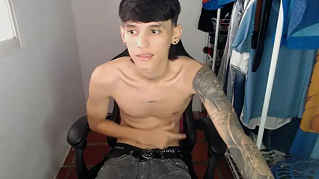 Snapshot of BOY-767 chatting on 02-20-26, 06:30 BOY-767 online show from 02-20-26, 06:30