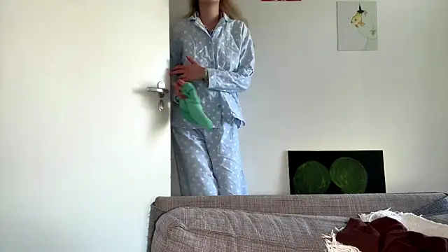 SourMidday online show from 04-09-26, 07:03