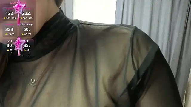 Snapshot of LinaTrixxi chatting on 03-02-26, 04:03 LinaTrixxi online show from 03-02-26, 04:03