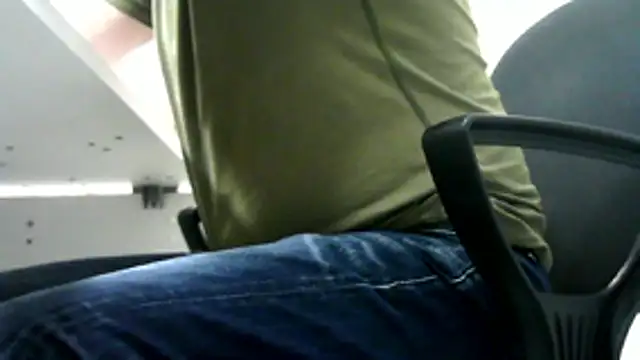 Snapshot of gitano697 chatting on 02-26-26, 01:43 gitano697 online show from 02-26-26, 01:43