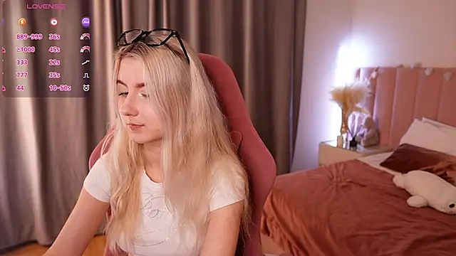 Aiko Takana online show from 02-23-26, 12:35