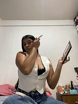 Alara Key online show from 02-26-26, 10:53