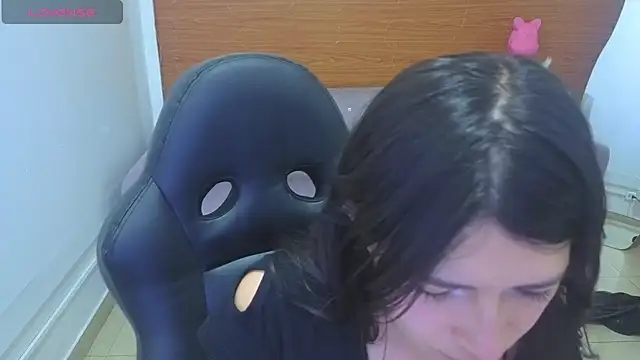 mila t  online show from 02-24-26, 08:51