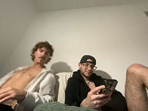 Snapshot of Luitheghoul chatting on 03-03-26, 08:09 Luitheghoul online show from 03-03-26, 08:09