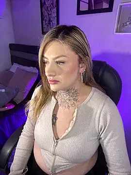 Snapshot of Eliee_Roth chatting on 02-28-26, 03:07 Eliee Roth online show from 02-28-26, 03:07