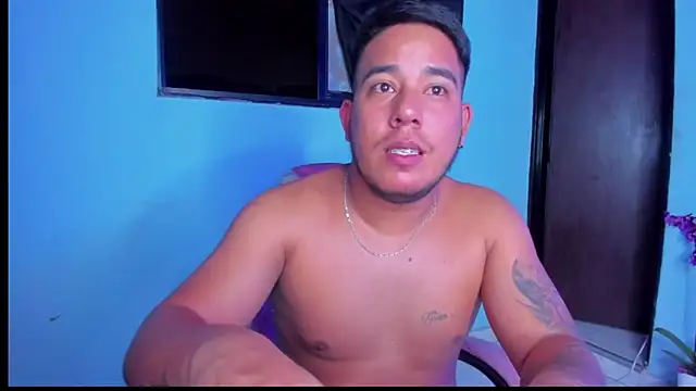 Snapshot of edgarsexxx chatting on 02-20-26, 07:10 edgarsexxx online show from 02-20-26, 07:10