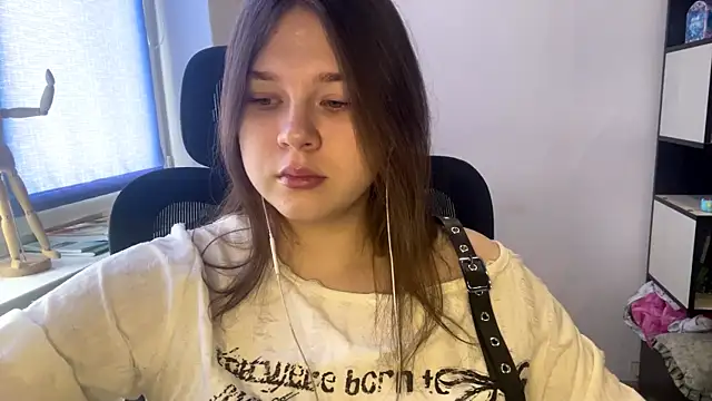 Snapshot of TomikoPfau chatting on 02-28-26, 07:42 TomikoPfau online show from 02-28-26, 07:42