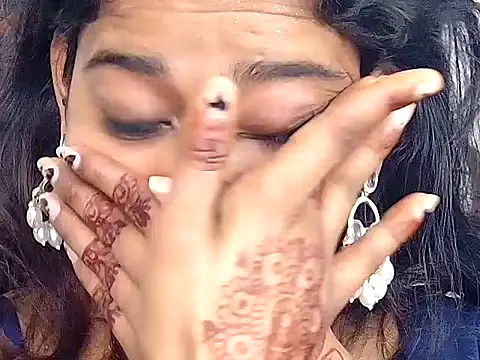 Snapshot of Loving_neha chatting on 02-20-26, 04:09 Loving neha online show from 02-20-26, 04:09