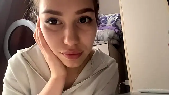 Snapshot of HypnoticEyeys chatting on 02-25-26, 11:20 HypnoticEyeys online show from 02-25-26, 11:20