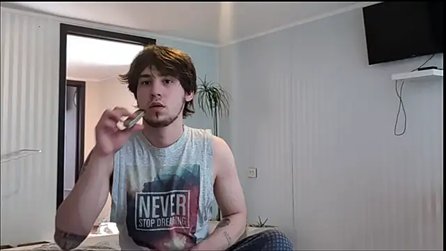 Snapshot of Kyle_Hunterr chatting on 02-26-26, 06:12 Kyle Hunterr online show from 02-26-26, 06:12