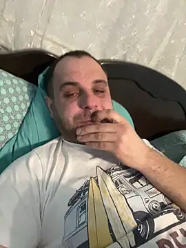 Snapshot of LaBuBupara chatting on 02-19-26, 07:32 LaBuBupara online show from 02-19-26, 07:32