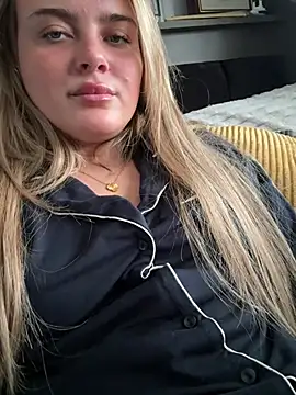 chanelbabyxx online show from 02-21-26, 01:01