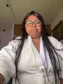 Snapshot of perritarebeldee chatting on 02-24-26, 12:25 perritarebeldee online show from 02-24-26, 12:25