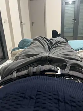 Snapshot of frenk33 chatting on 02-28-26, 06:42 frenk33 online show from 02-28-26, 06:42