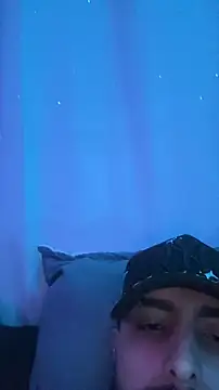 Snapshot of SantiagoHincapiie chatting on 03-02-26, 08:43 SantiagoHincapiie online show from 03-02-26, 08:43