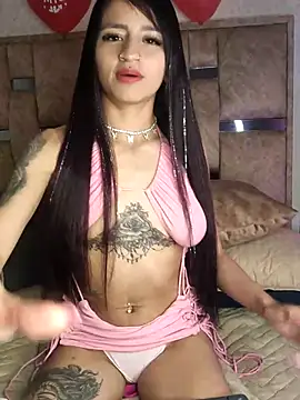 Snapshot of Lauraaa_pink18 chatting on 02-20-26, 06:26 Lauraaa pink18 online show from 02-20-26, 06:26