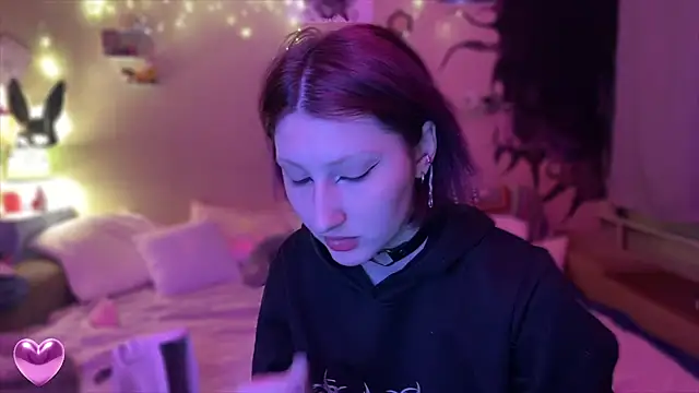 VelvetLiquorrr online show from 02-24-26, 04:10