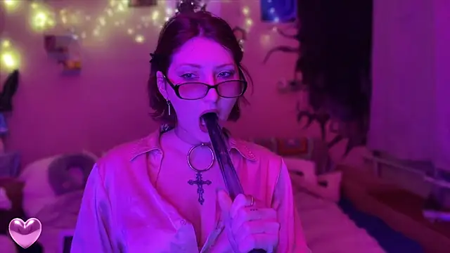 VelvetLiquorrr online show from 02-25-26, 02:54