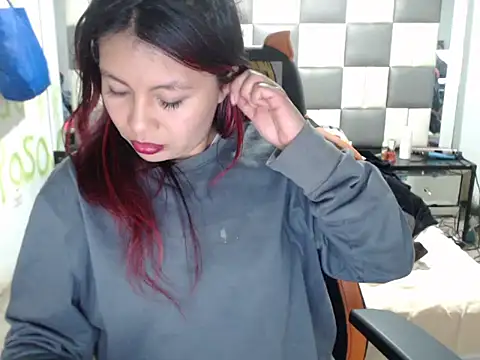 Snapshot of dulcecandy1919 chatting on 02-20-26, 06:26 dulcecandy1919 online show from 02-20-26, 06:26