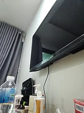 Snapshot of Halyken chatting on 02-26-26, 02:10 Halyken online show from 02-26-26, 02:10