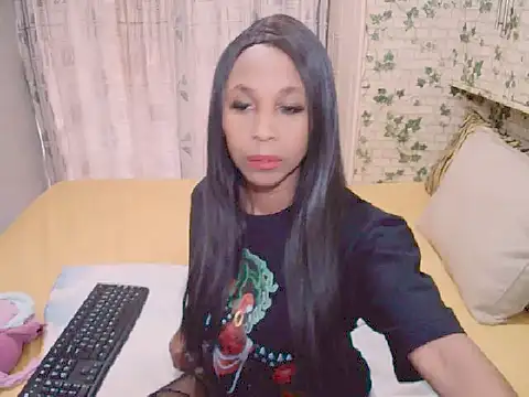 Snapshot of Simply_pleasure00 chatting on 05-19-26, 05:25 Simply pleasure00 online show from 05-19-26, 05:25