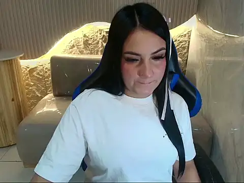 Snapshot of mia_rosse_r chatting on 02-27-26, 03:06 mia rosse r online show from 02-27-26, 03:06