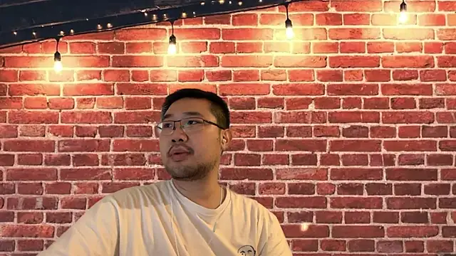 Snapshot of jasonryu2025 chatting on 02-24-26, 05:44 jasonryu2025 online show from 02-24-26, 05:44