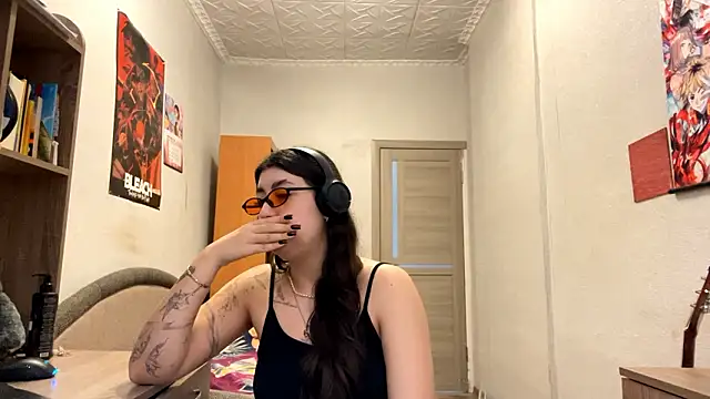 AshlynWabasha online show from 03-18-26, 10:40