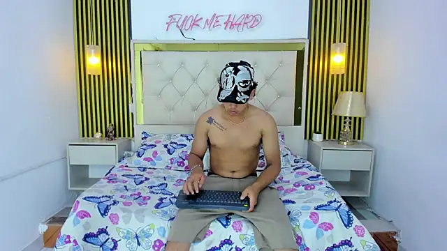 Axel Monroe online show from 02-28-26, 06:03