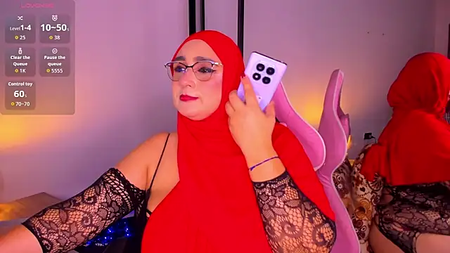 HijabiMilff online show from 03-31-26, 02:50