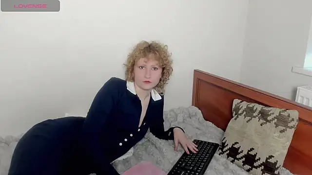 Snapshot of AnnStasia chatting on 02-23-26, 03:42 AnnStasia online show from 02-23-26, 03:42